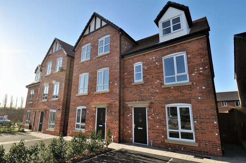 Property photo 1 of 13 Front Aspect