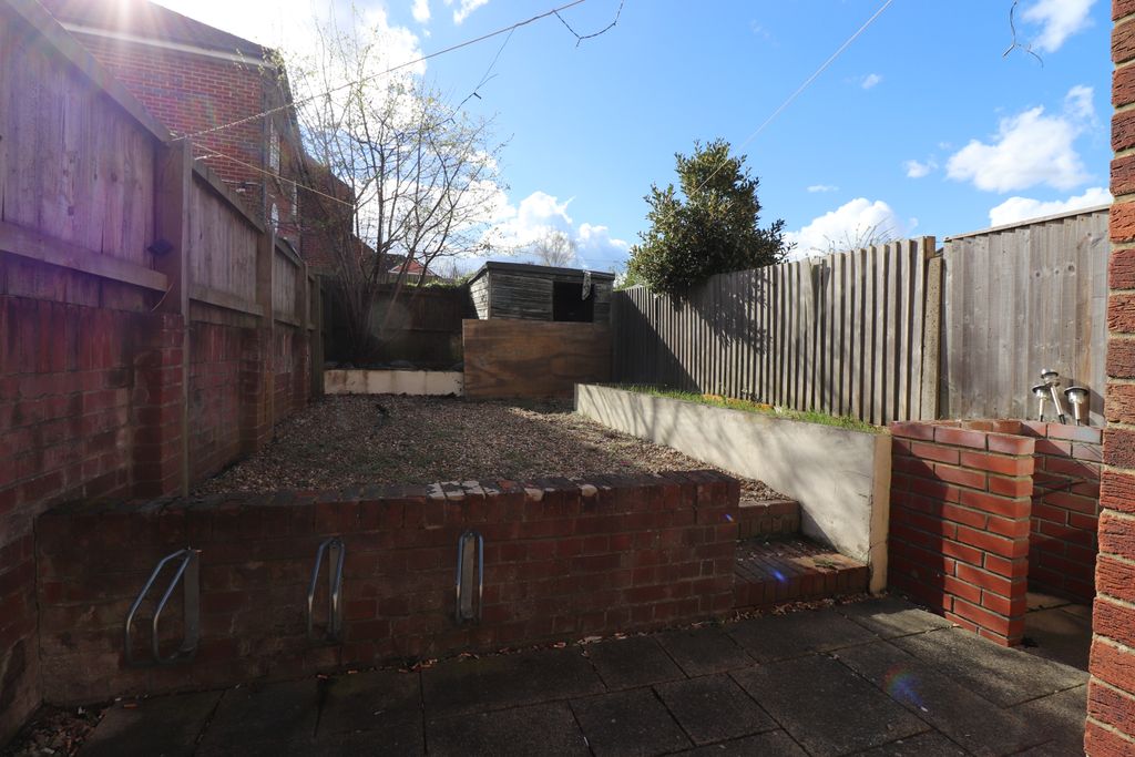 Property photo 3 of 6