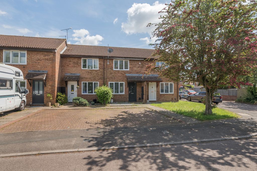 Property photo 1 of 17 145363219
