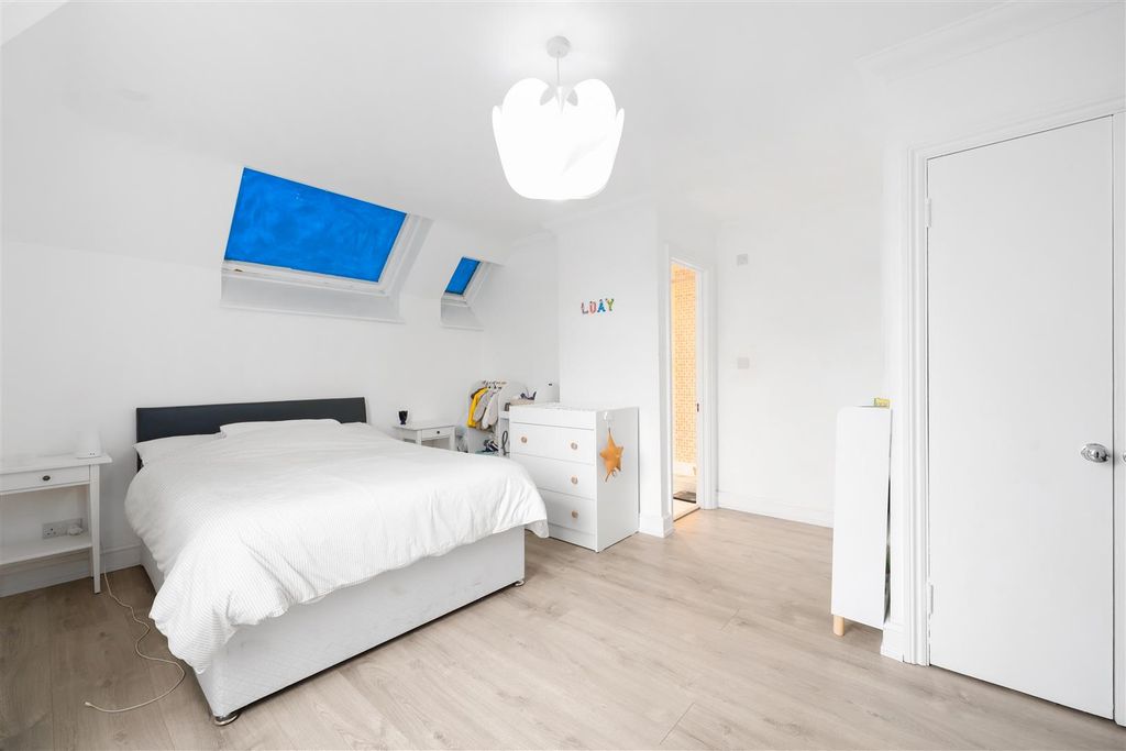 Property photo 2 of 16 18970033 (13).Jpg