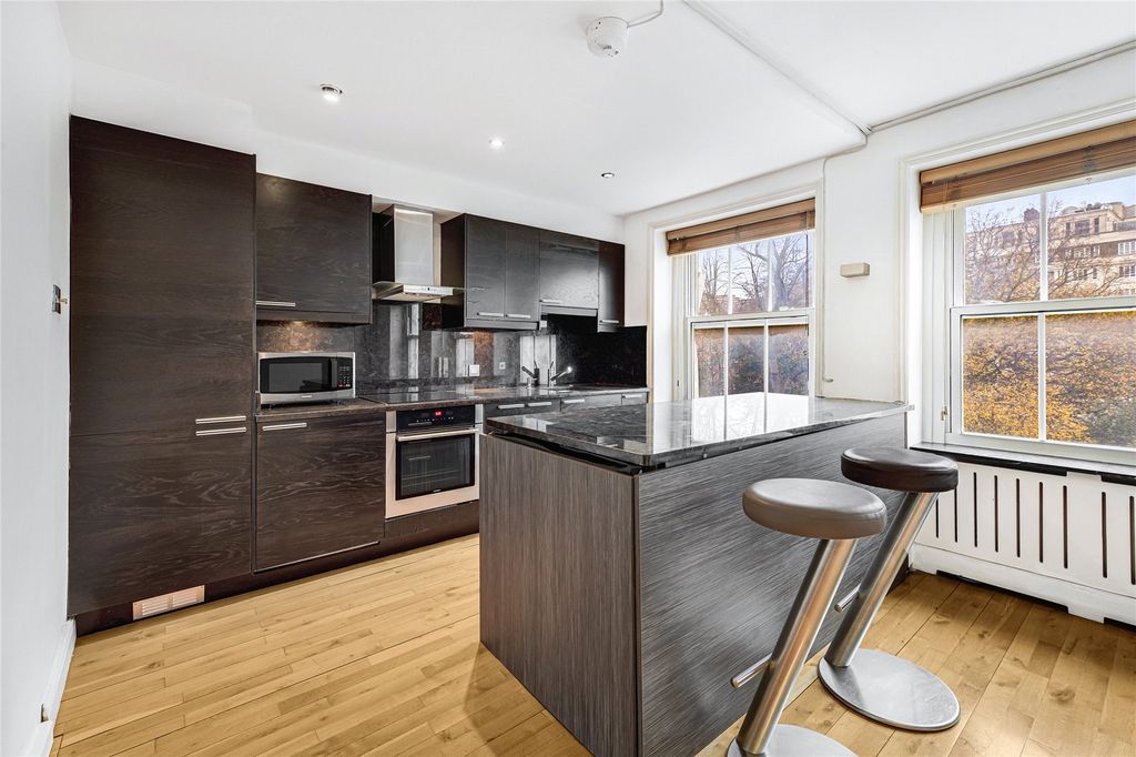 Property photo 2 of 18 Picture No. 08