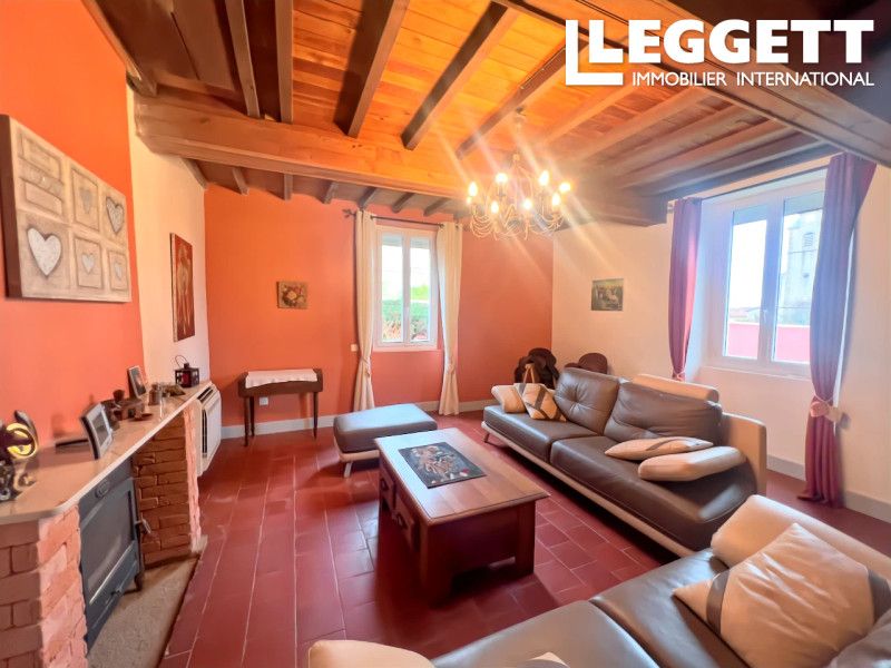 Property photo 3 of 10