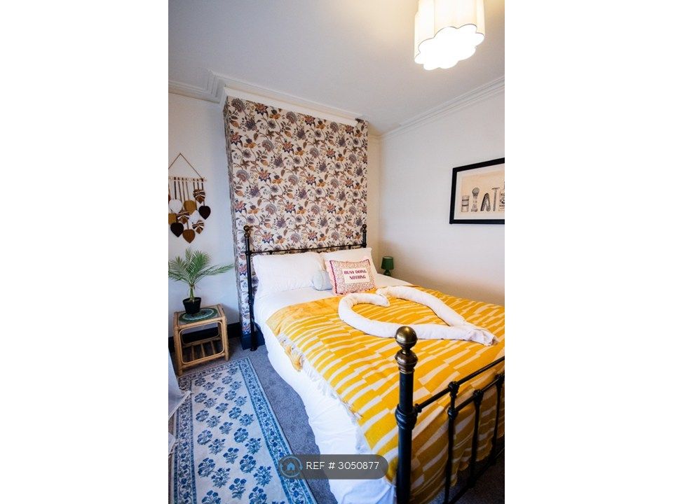 Property photo 1 of 27