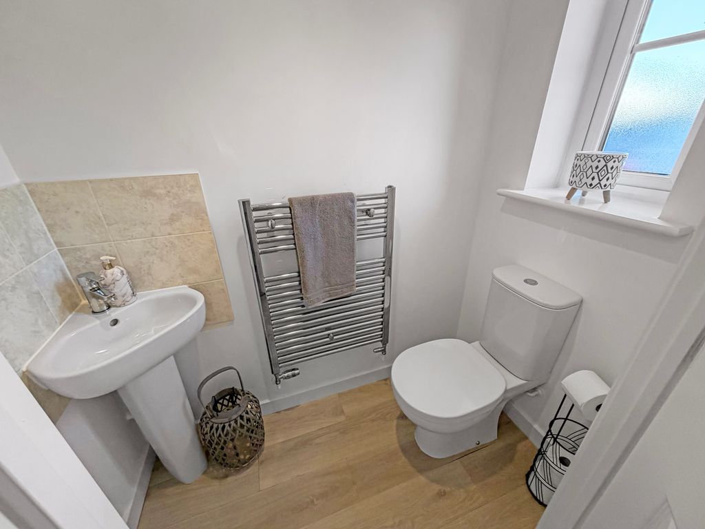 Property photo 3 of 25