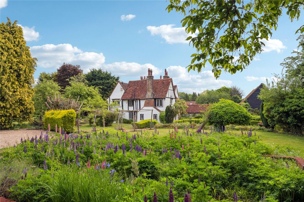 Property photo 1 of 26 Gardens