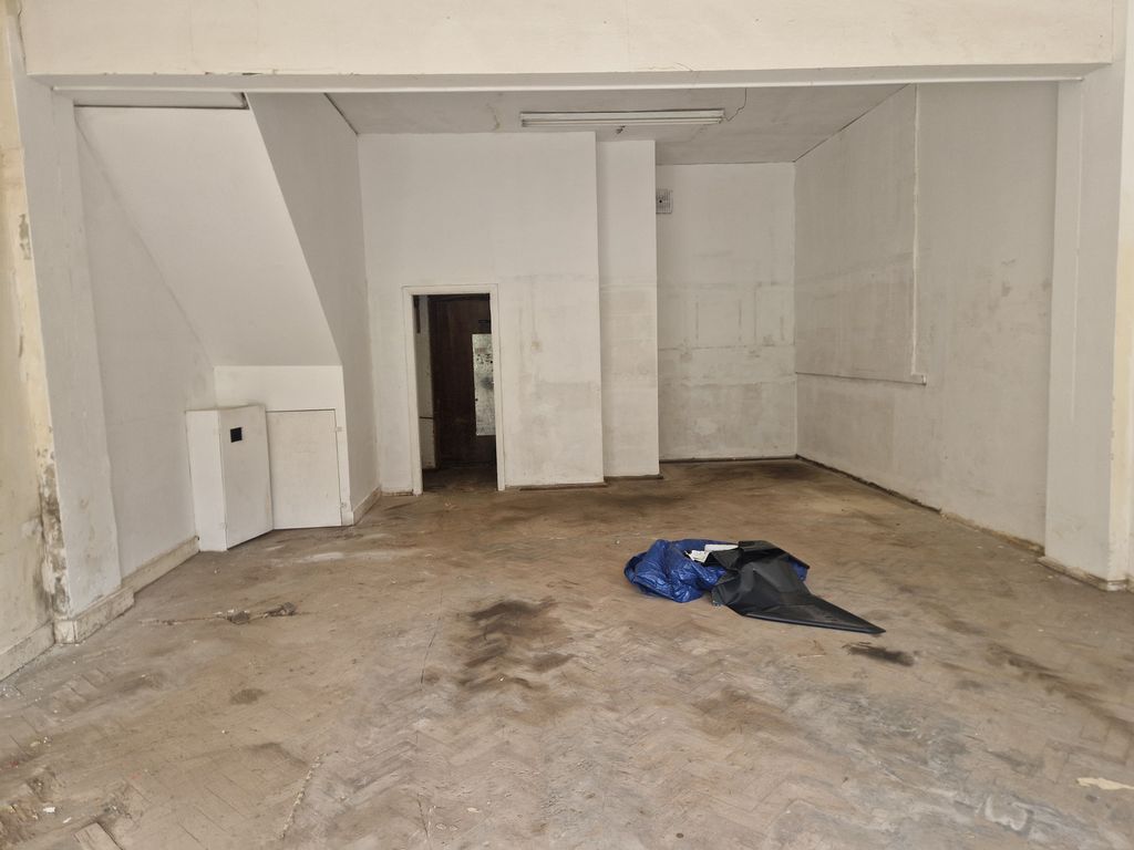 Property photo 2 of 3