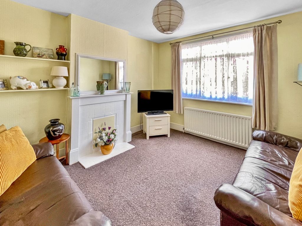 Property photo 2 of 13 2051424
