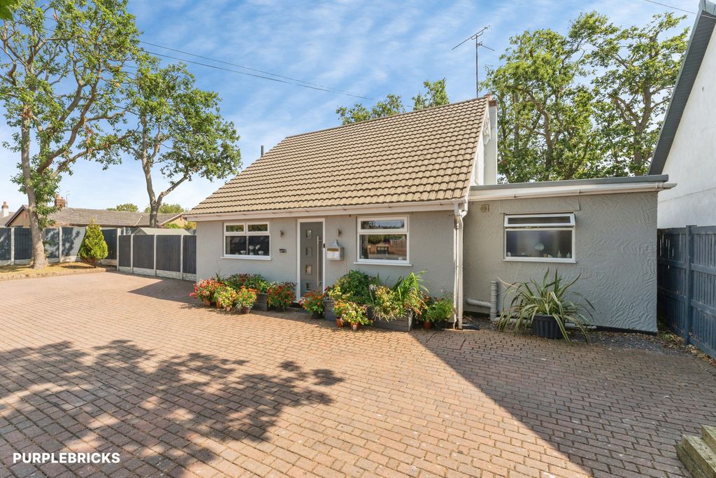 Property photo 3 of 47