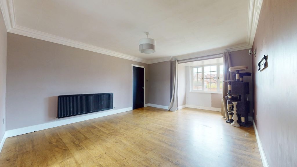 Property photo 2 of 24 5388242