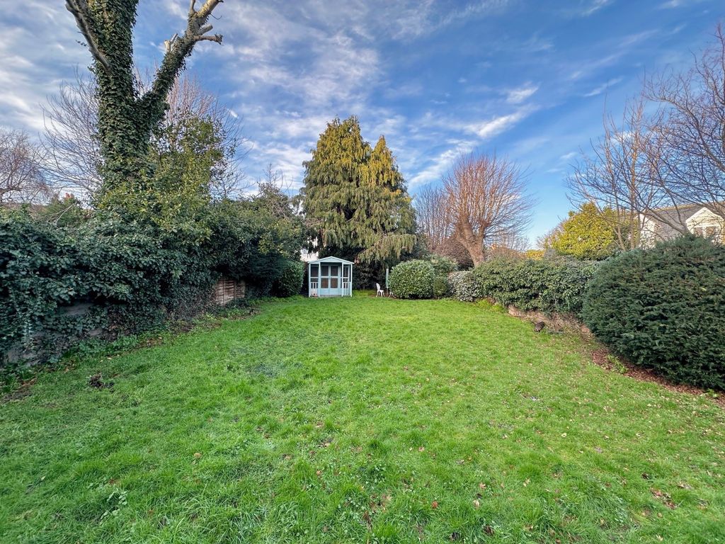 Property photo 3 of 15 Picture No. 12