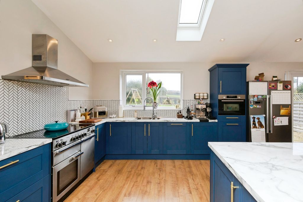 Property photo 2 of 20 Img_5228