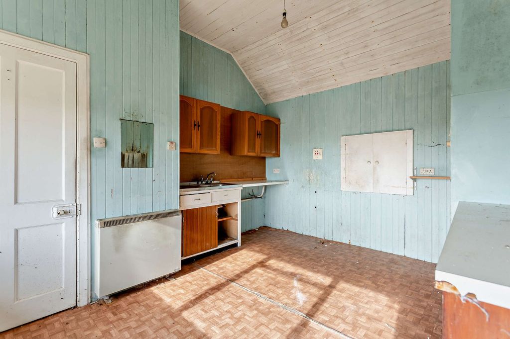 Property photo 3 of 11 Picture No. 08