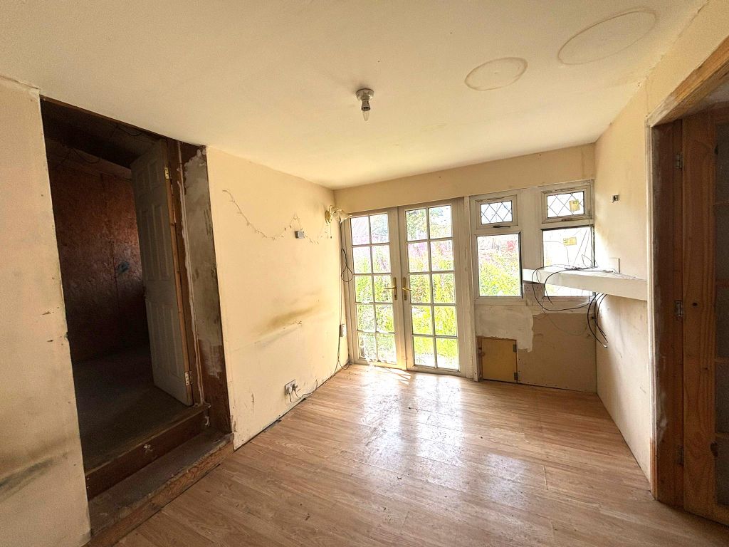 Property photo 2 of 13 2