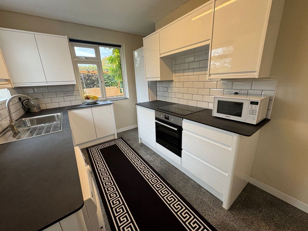 Property photo 3 of 21 946254c1-Fbf9-4132-8708-131E32d4B9c1