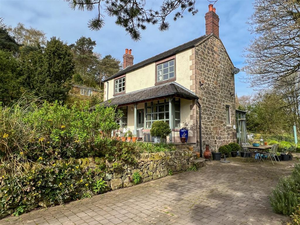 Property photo 1 of 31 Frontage