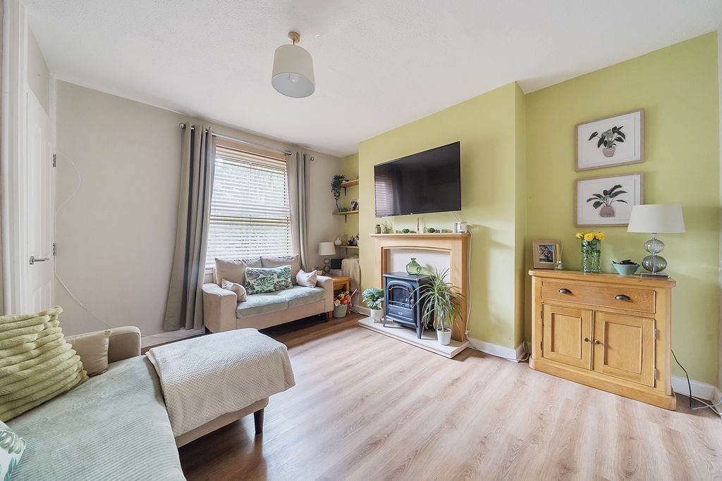Property photo 2 of 11 1342975-9-68A47B9416044