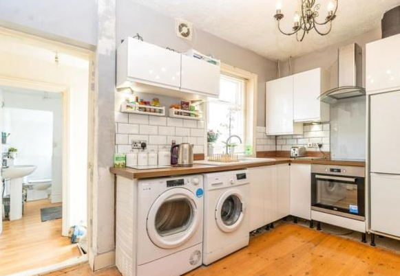 Property photo 3 of 9