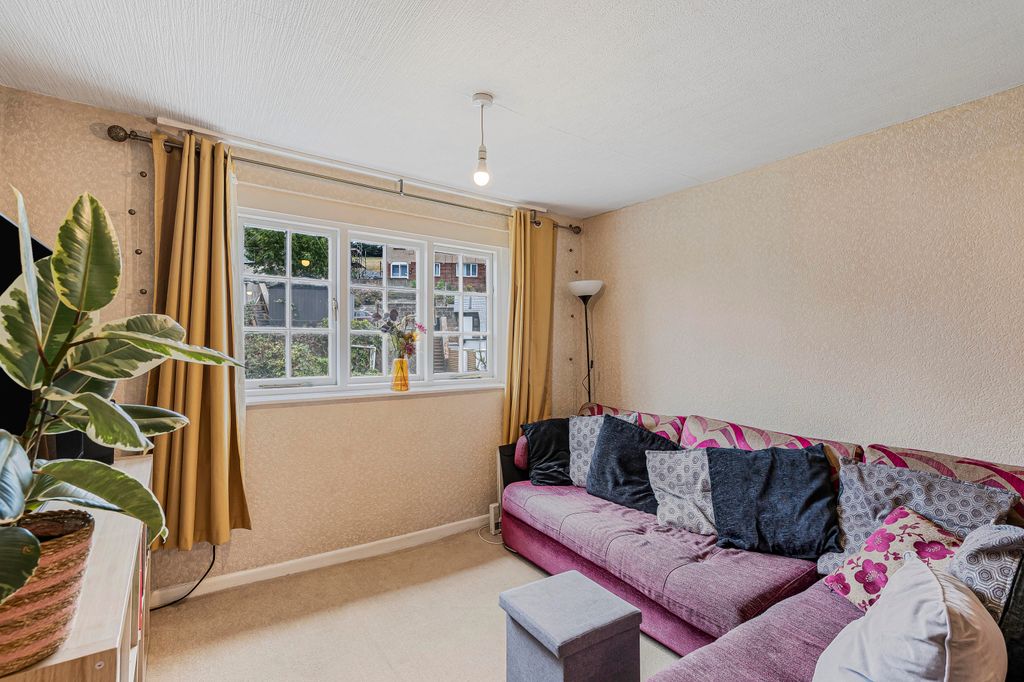 Property photo 2 of 16 15_90041
