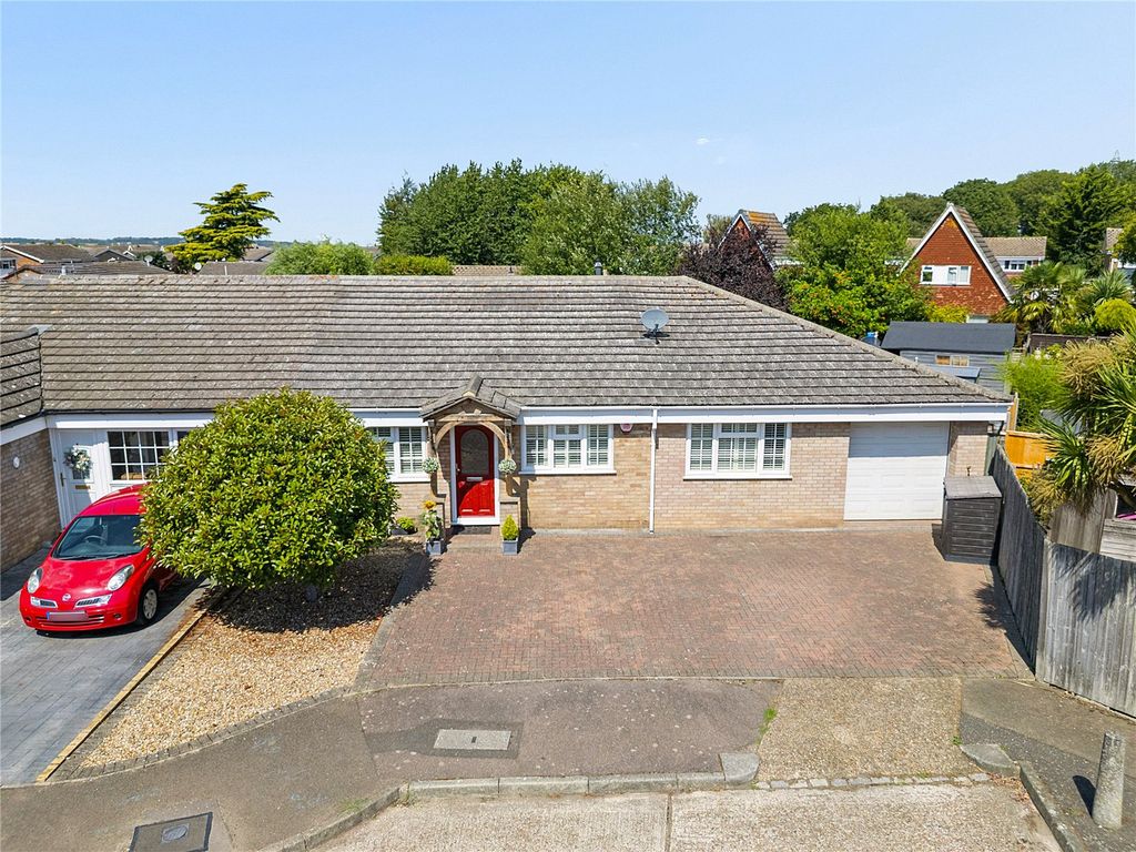 Property photo 1 of 23 Picture No. 05