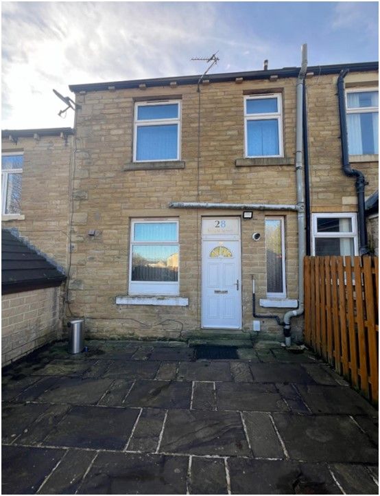 Property photo 1 of 7 Front