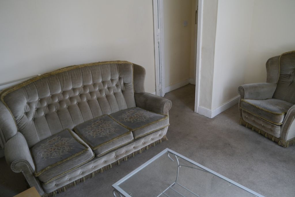 Property photo 2 of 8 P1090253