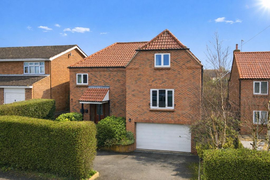 Property photo 1 of 34 6Ccdf314-d1c3-4Cb1-B8d3-9c998A8045F7.Png