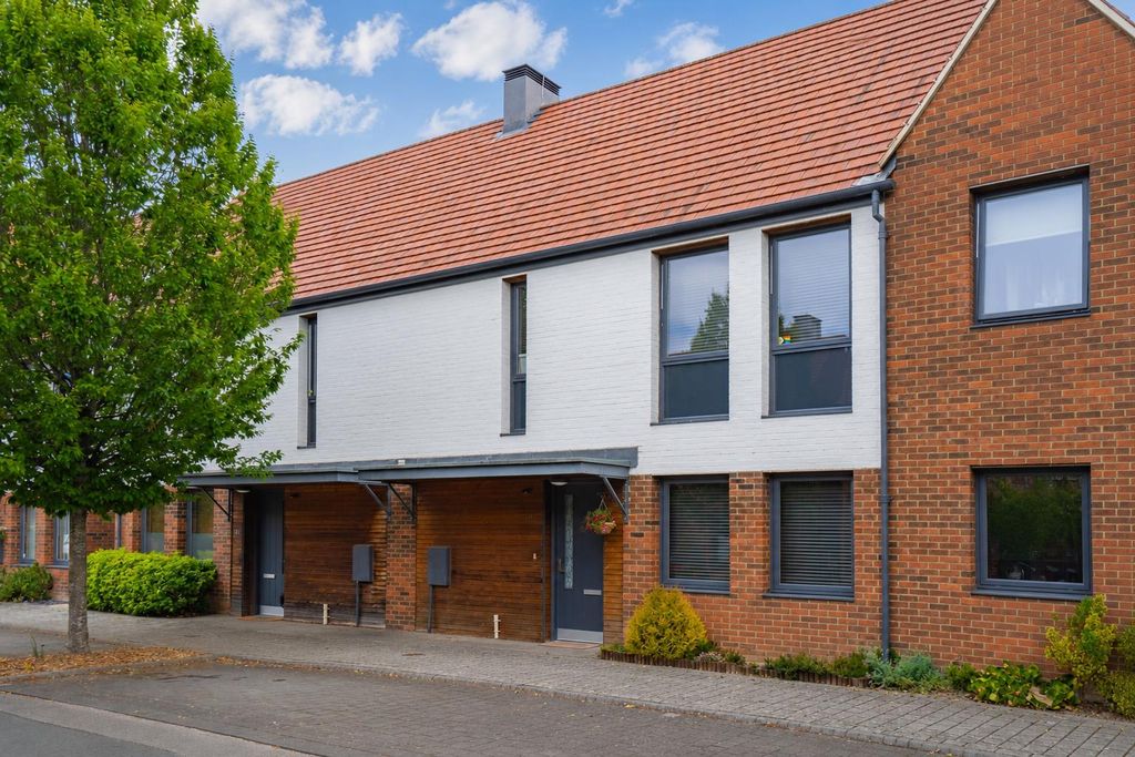 Property photo 1 of 14 External