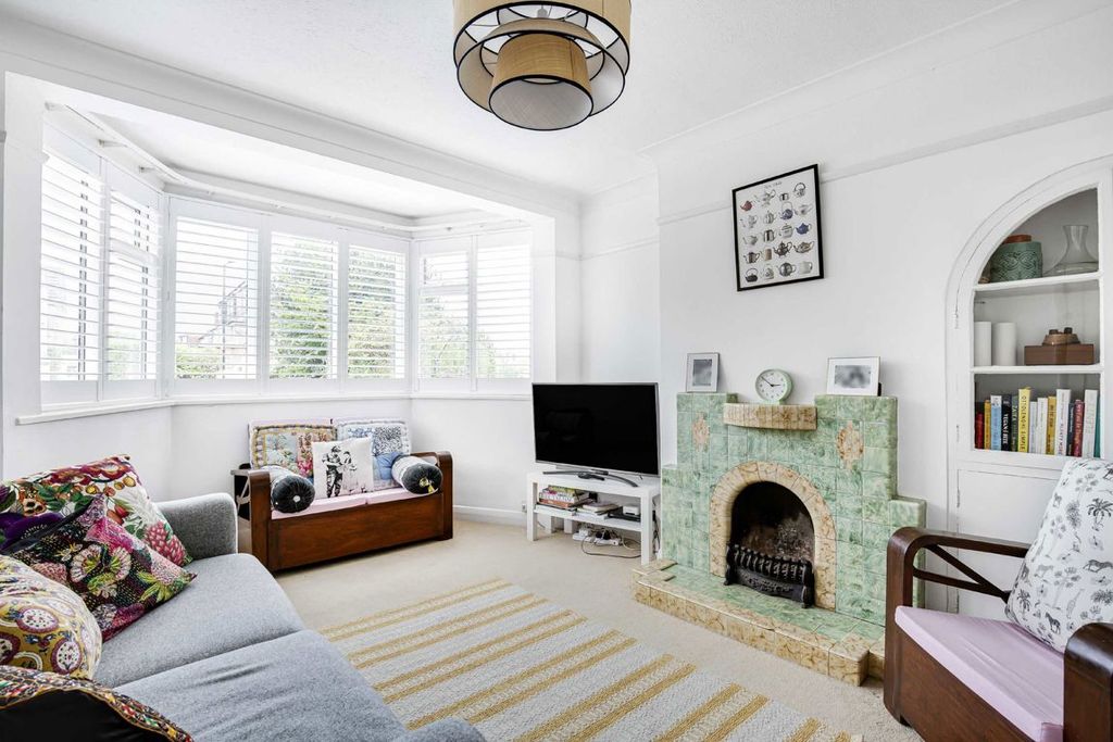 Property photo 2 of 7