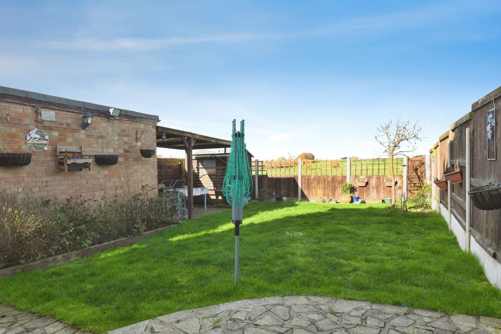 Property photo 2 of 16 Pbox-Img.Jpg