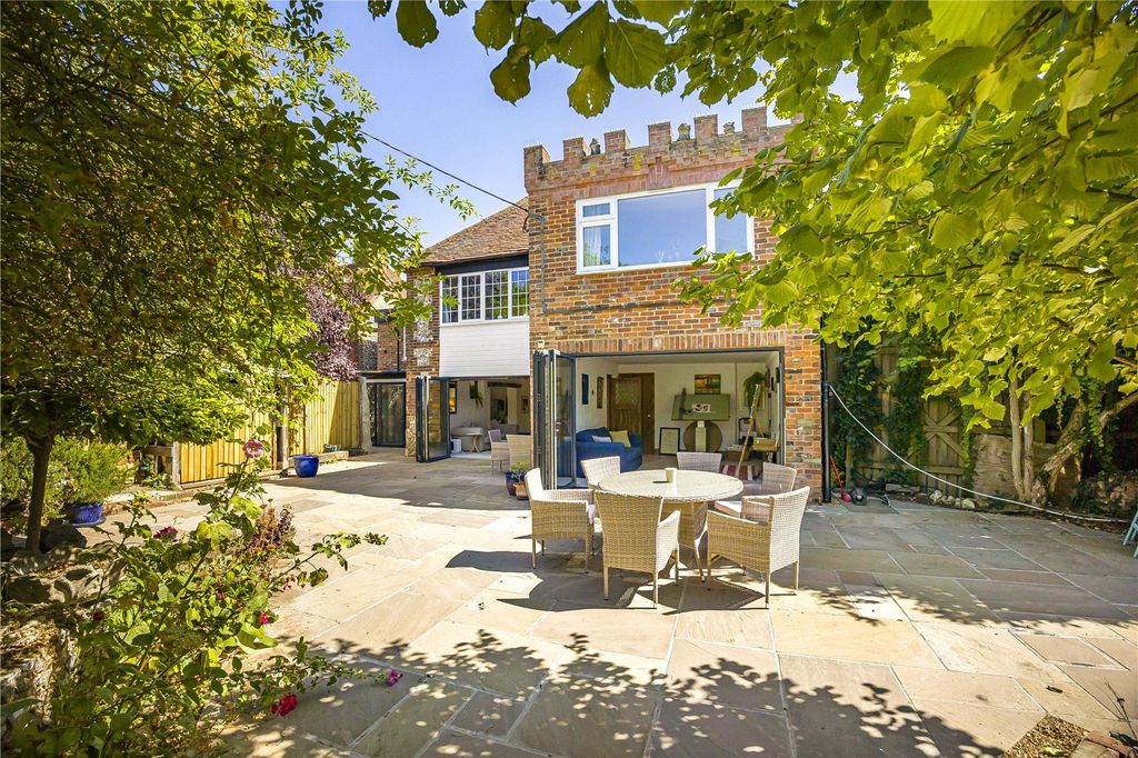 Property photo 1 of 44 Picture No. 06