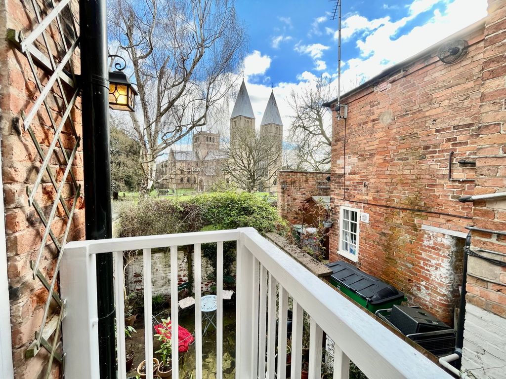 Property photo 1 of 35