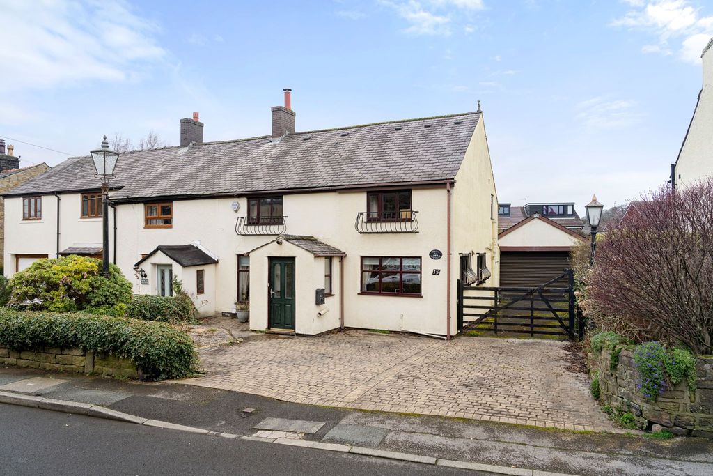 Property photo 1 of 28 Photograph 1