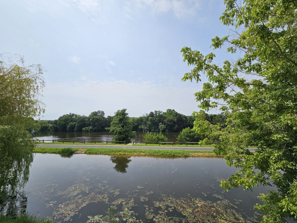 Property photo 2 of 24