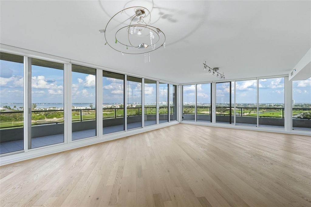 Property photo 3 of 19 <Alttext/>