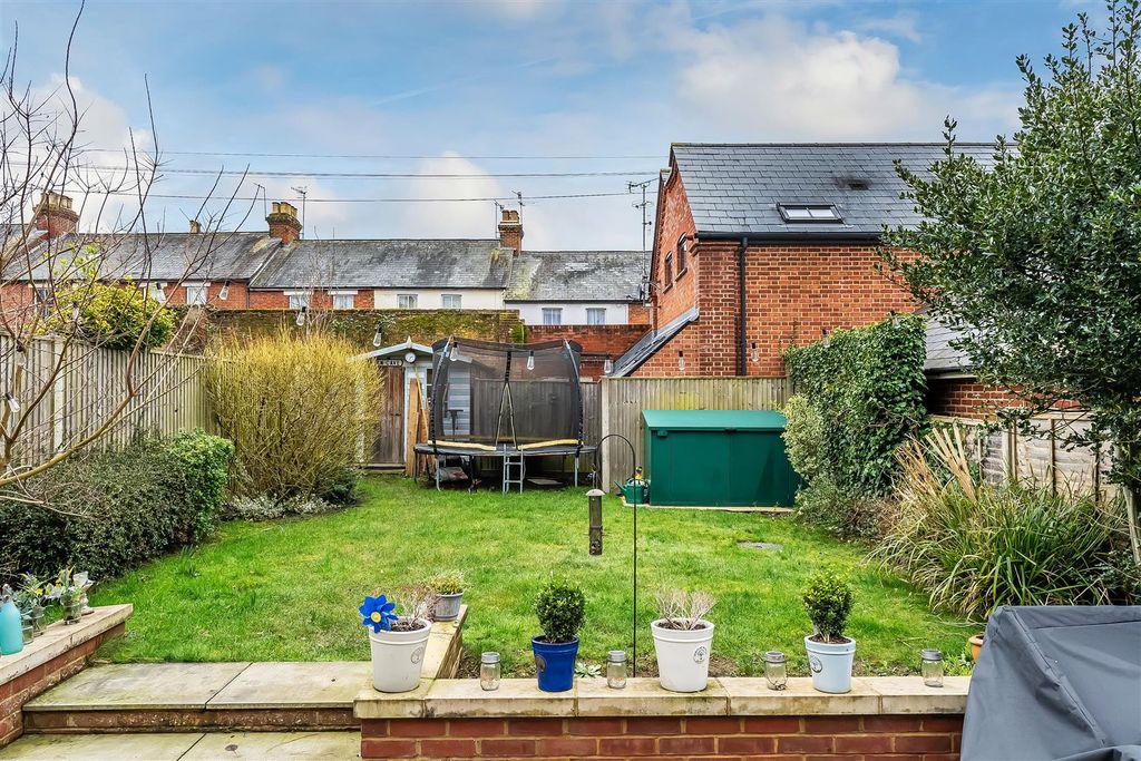 Additional image 23 of 5 bed semi-detached house for saleLonsdale Road, Dorking RH4
