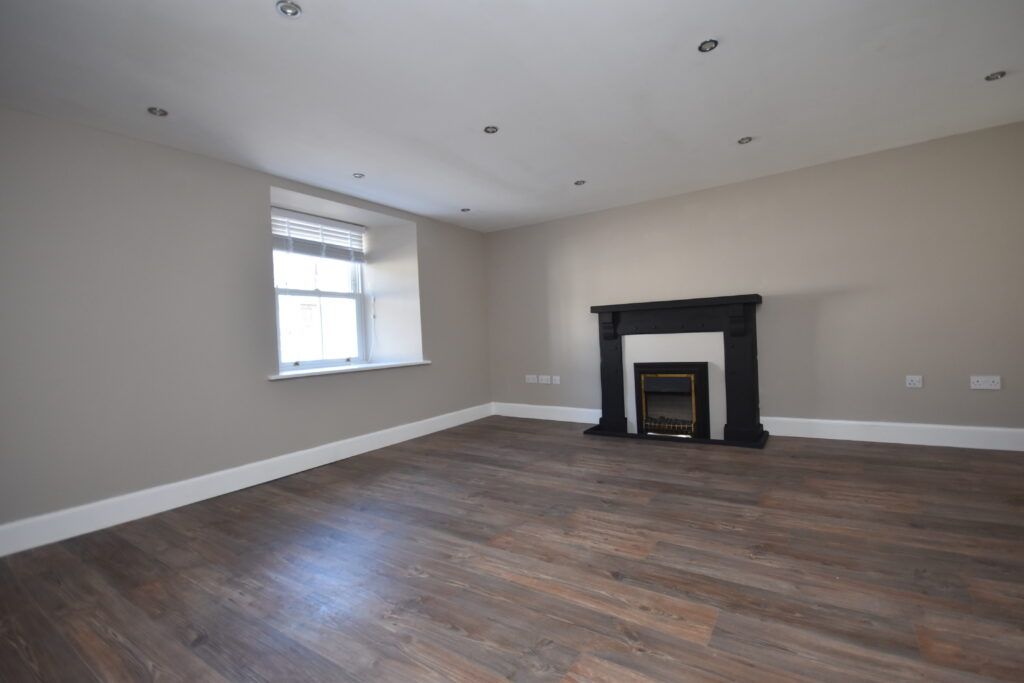 Property photo 2 of 41