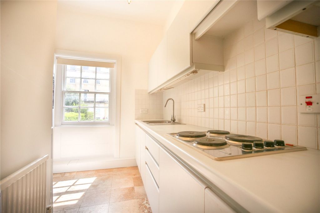 Property photo 3 of 12 Picture No. 02
