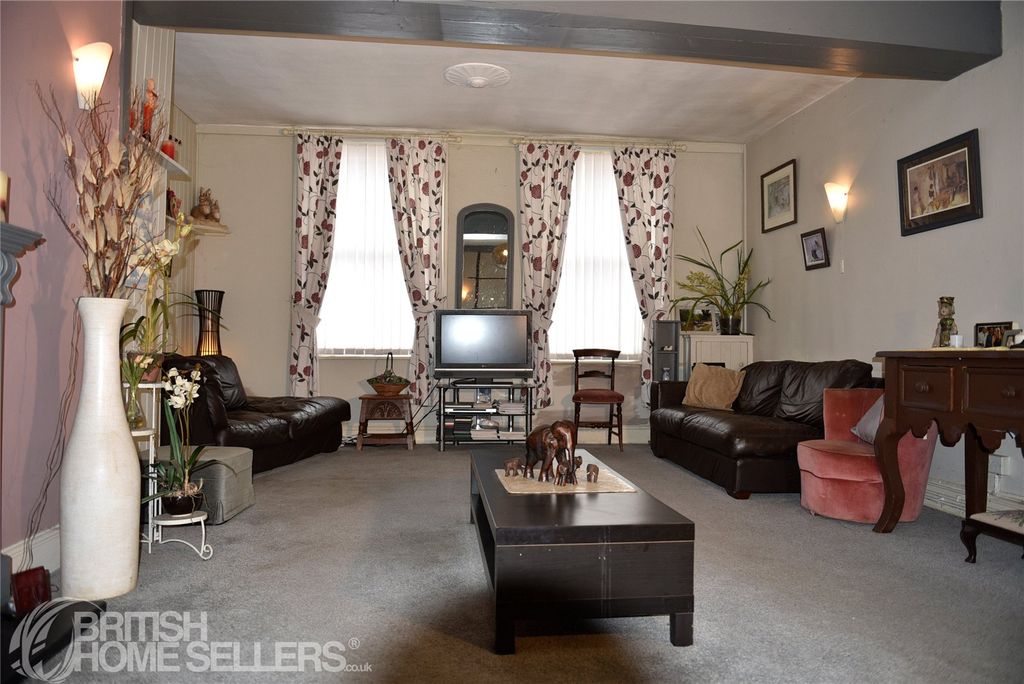 Property photo 2 of 23 Picture No. 51