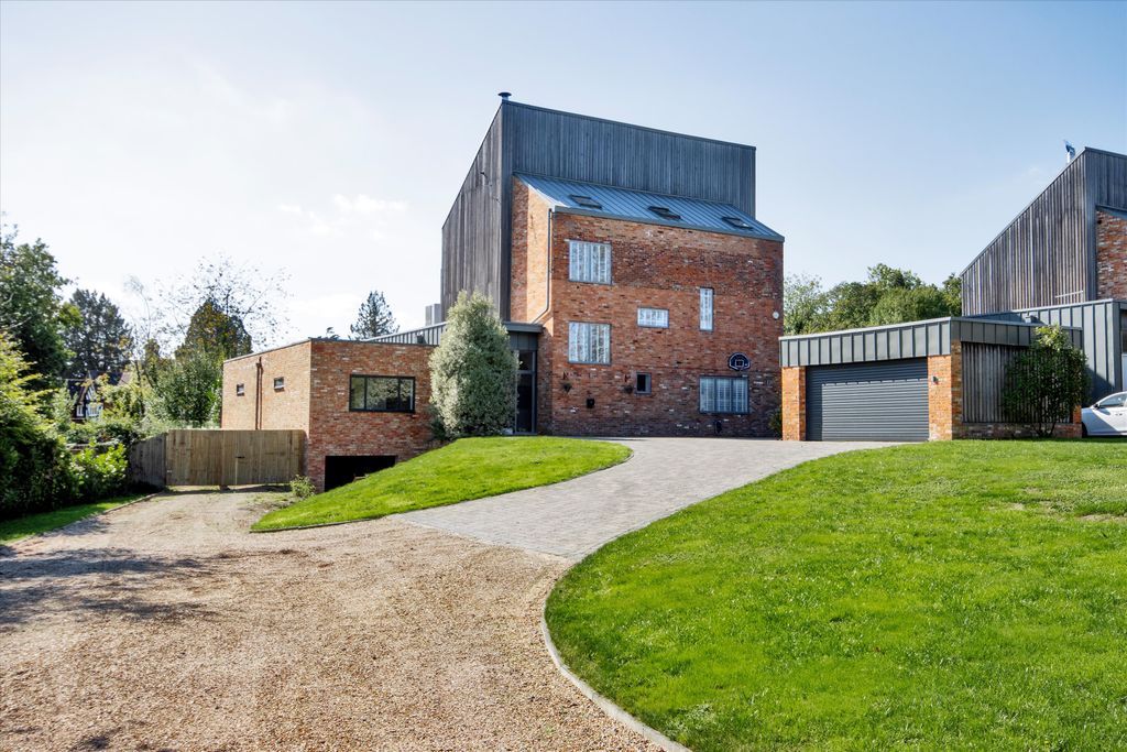 Property photo 1 of 30 Image