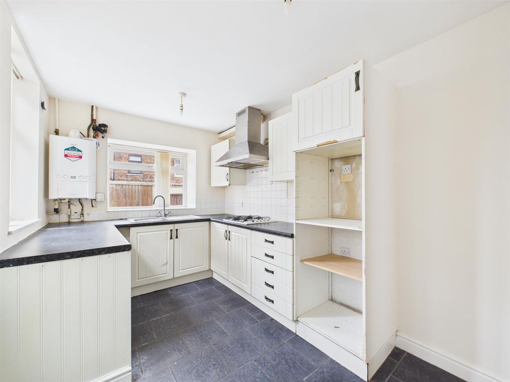 Property photo 3 of 32 Cam03604G0-Pr0157-Still004.Jpg