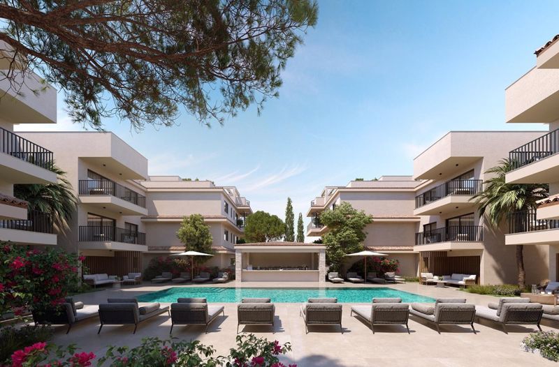 Property photo 2 of 18 Complex With...