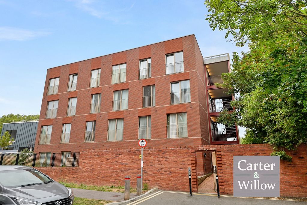 Property photo 1 of 10