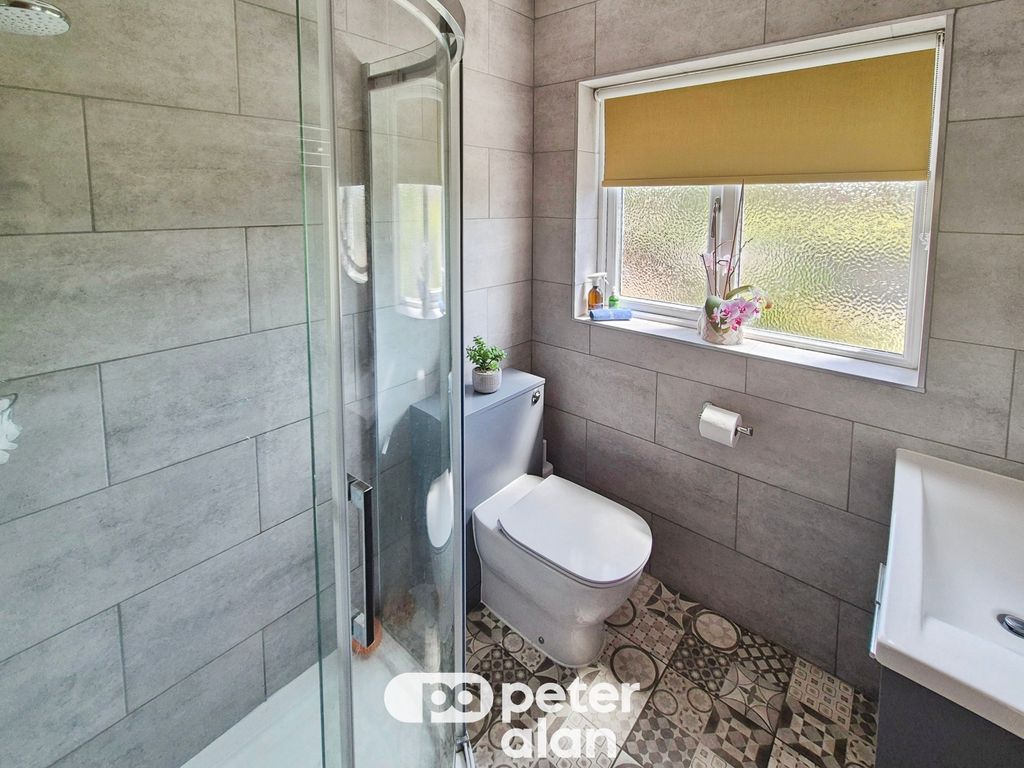 Property photo 2 of 20 Image