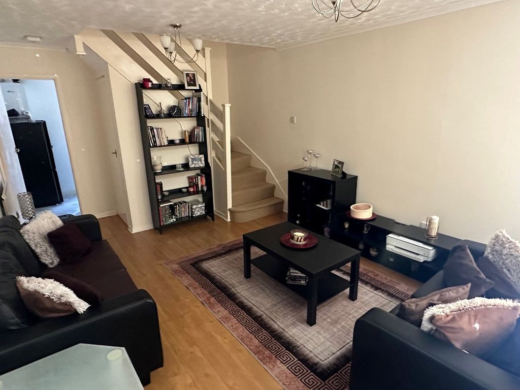 Property photo 2 of 7