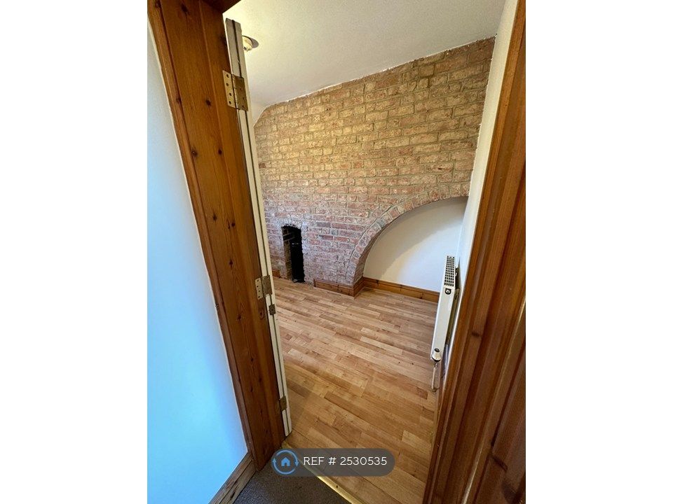 Property photo 2 of 30