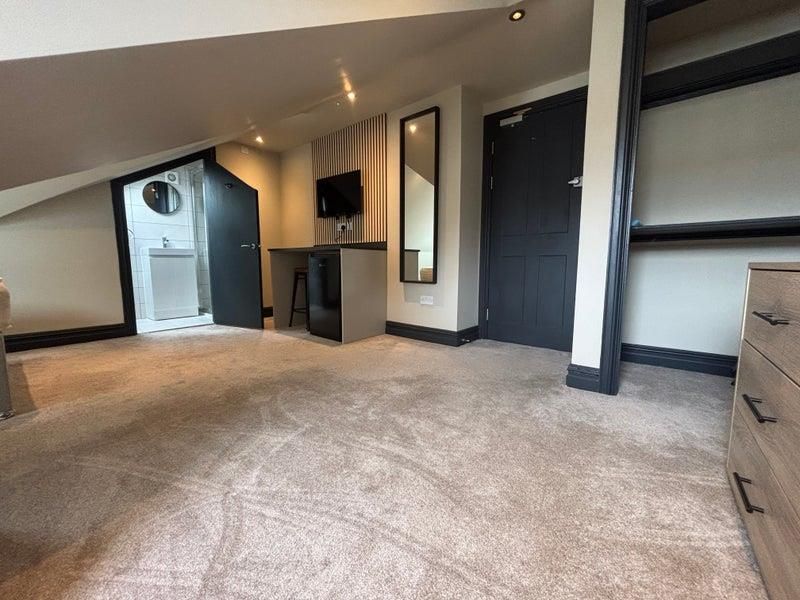 Property photo 3 of 9 101300201.Jpg