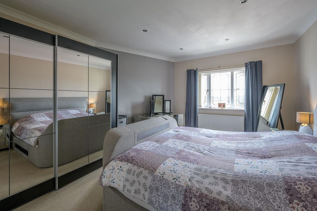 Additional image 16 of 4 bed semi-detached house for saleAmblecote Road, Brierley Hill DY5