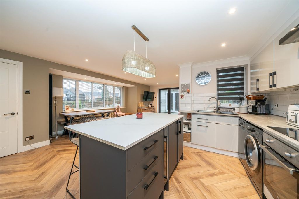 Property photo 3 of 15 5-Magnolia-Avenue-8923.Jpg