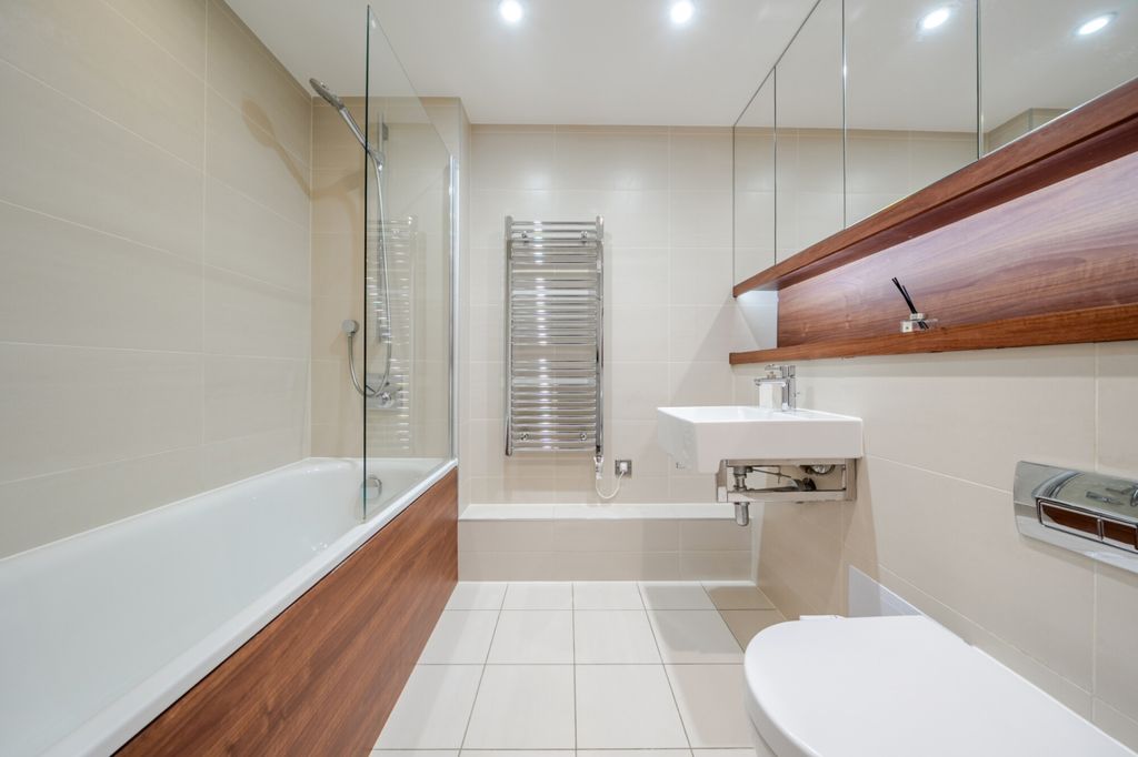 Property photo 2 of 21 1393168-7-69401d9...