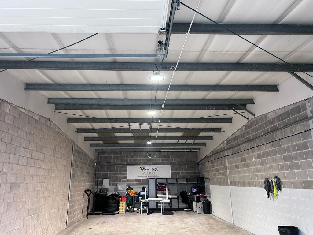 Property photo 3 of 7 Photo 8